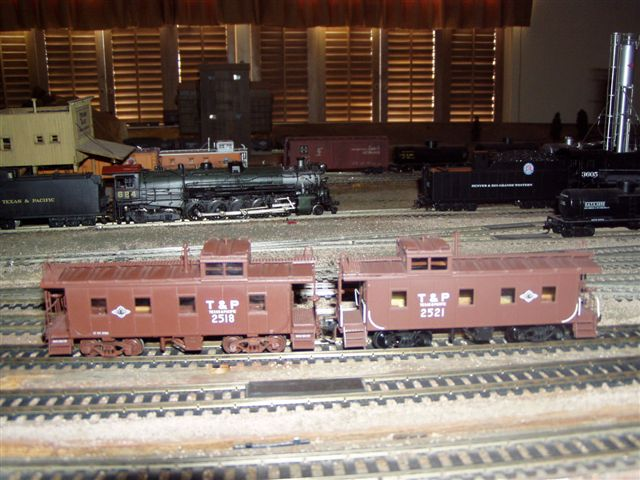 Image of T&P  Models - 2501 series T&P cabooses.