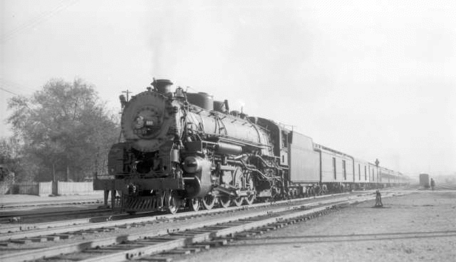 4-8-2 907 The Sunshine Special near El Paso Texas - 23 September 1947 ...