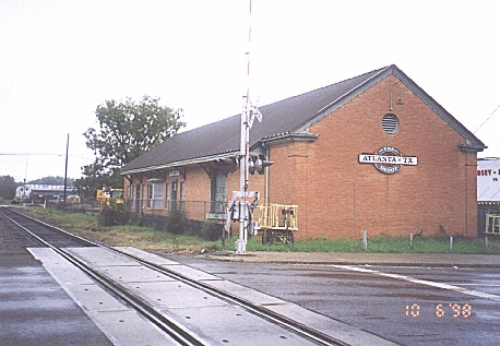 Images of Texas & Pacific Stations and Structures in  Atlanta, TX