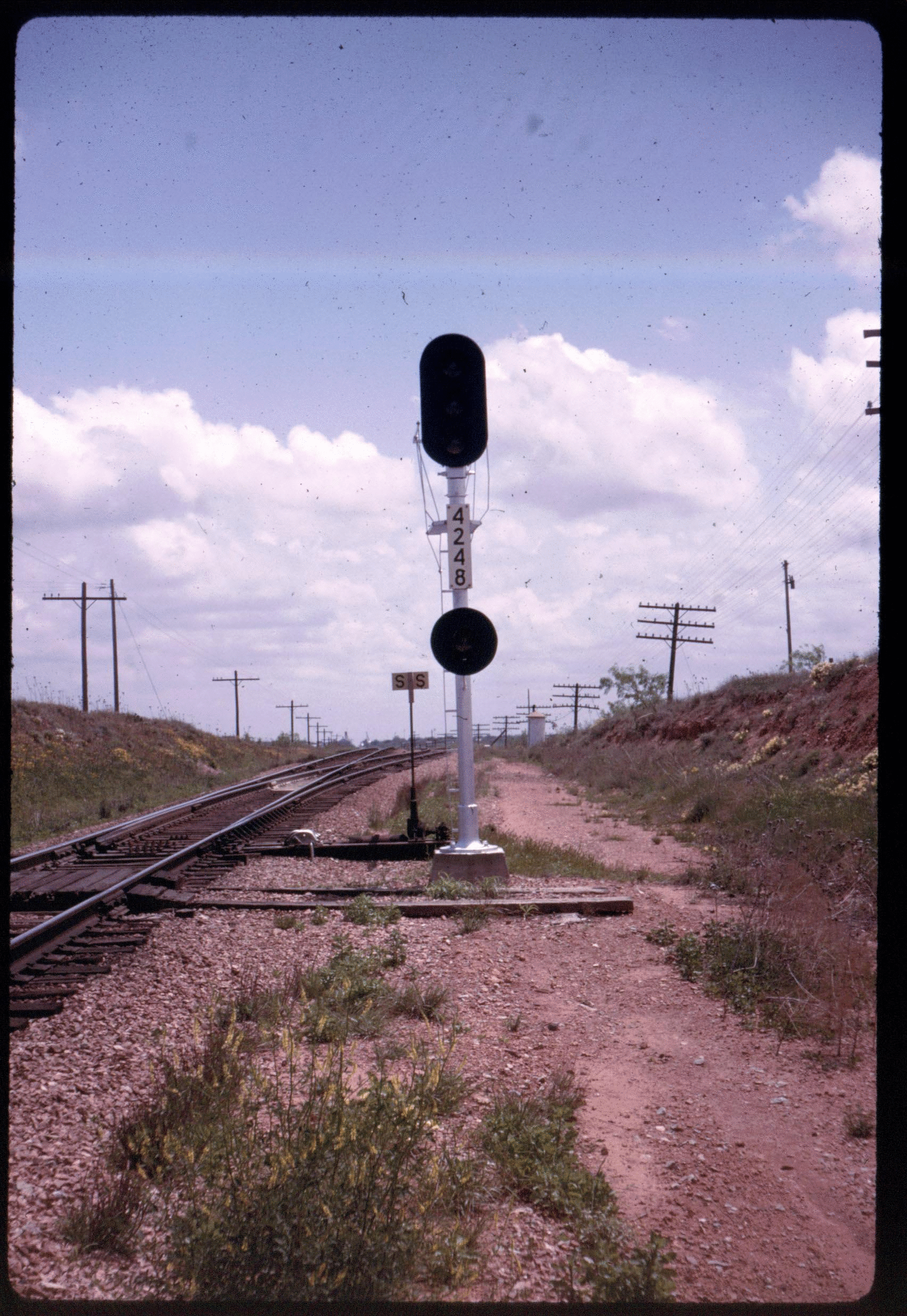 Image of T&P Stations & Structures in Merkel TX Signal MP 424.8