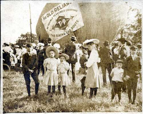 Image of T&P  Advertisements - 1906 State Fair of Texas Promotional Balloon