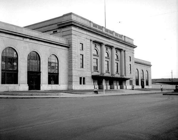 Images of Texas & Pacific Stations and Structures in New Orleans, LA