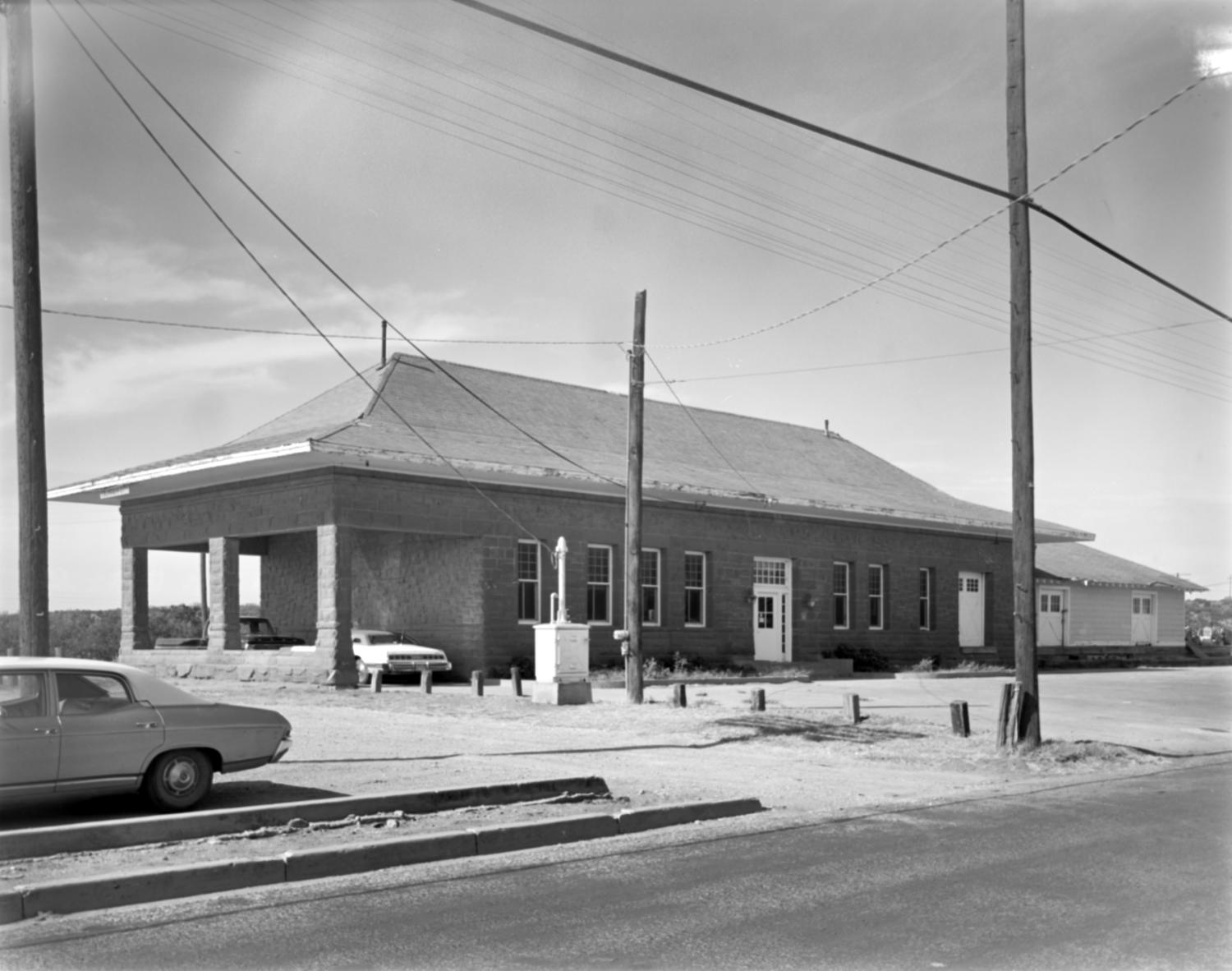 Images of Texas & Pacific Stations and Structures in  Colorado City, TX