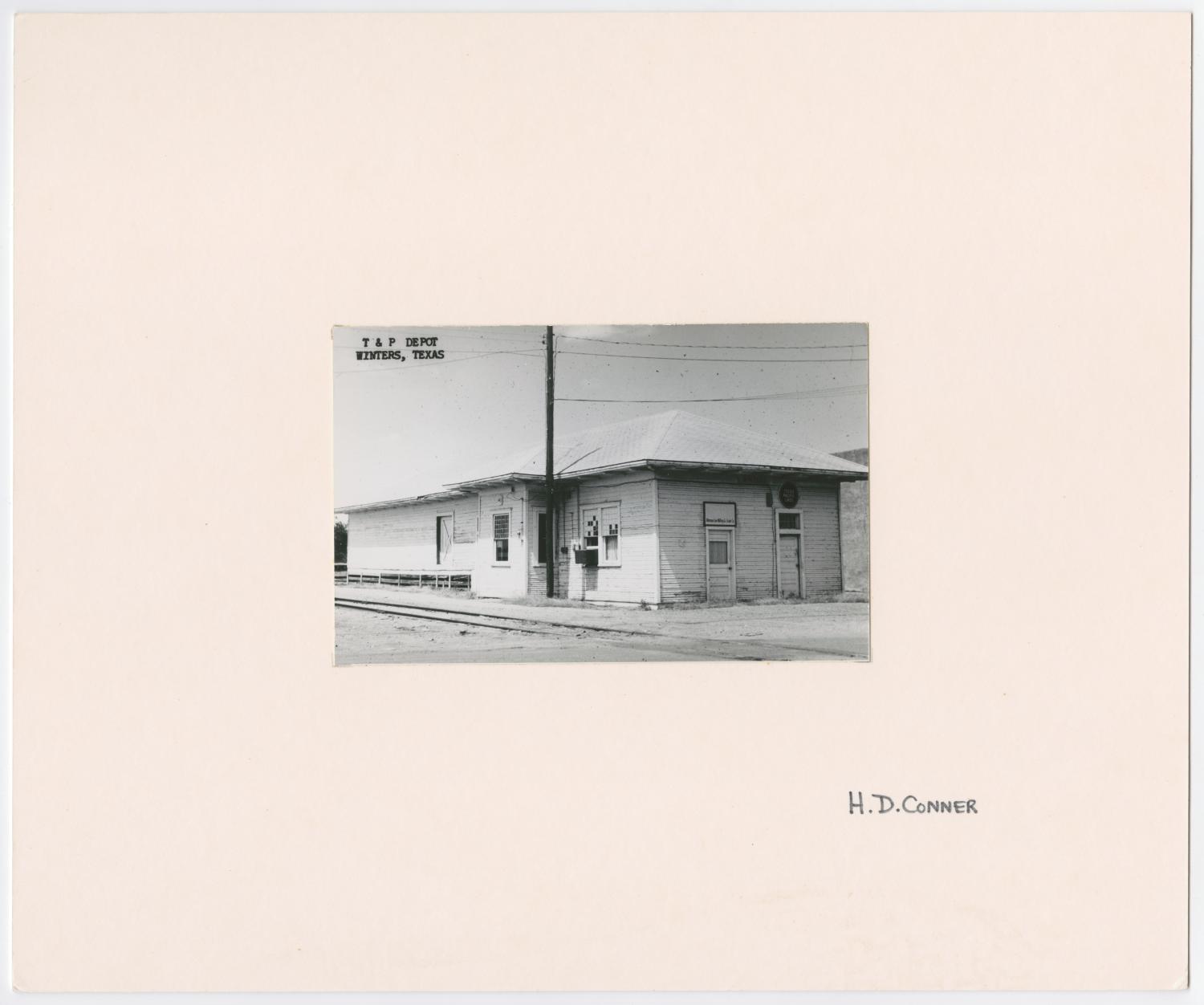 Images of Texas & Pacific Stations and Structures in  Winters, TX
