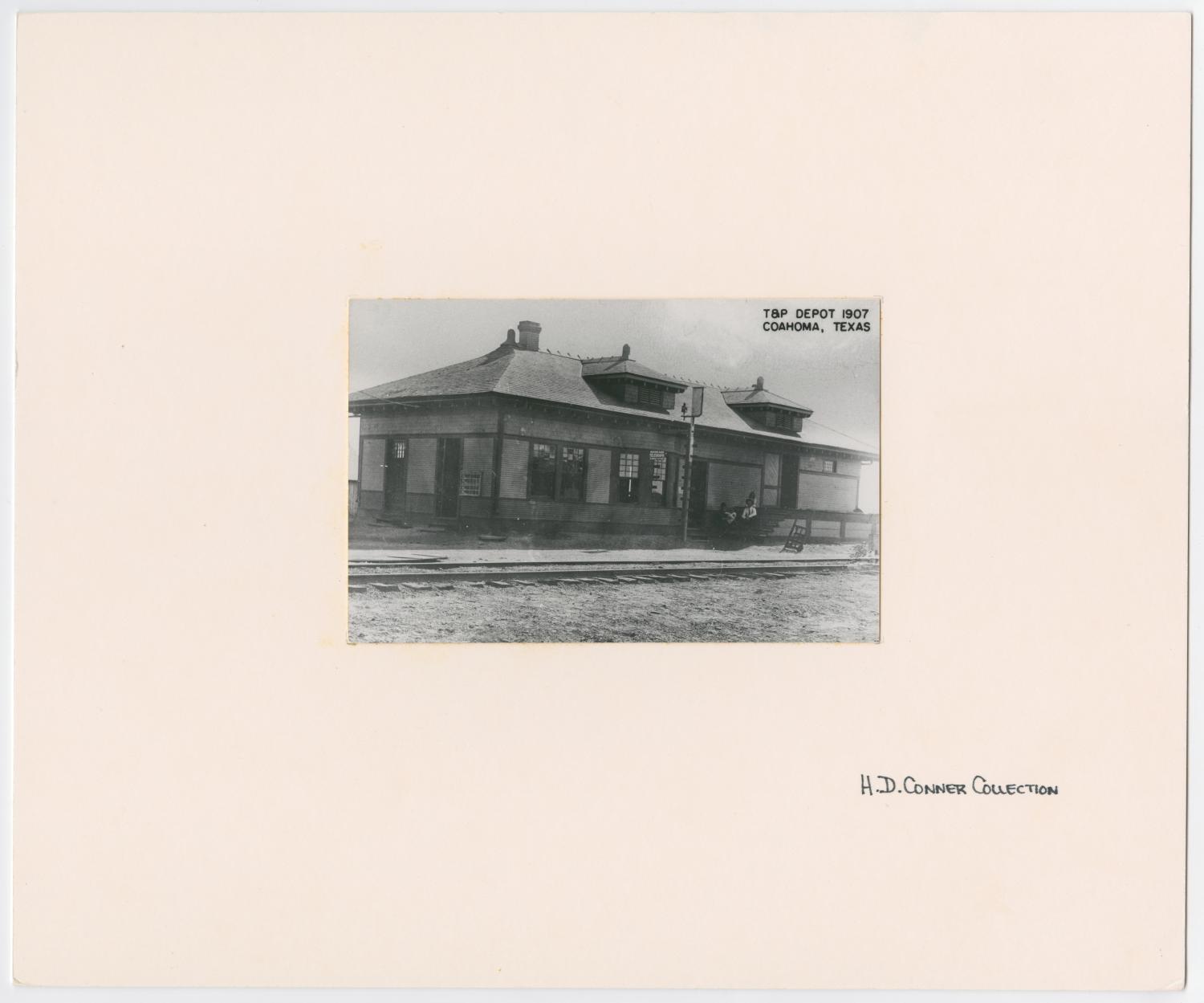 Images of Texas & Pacific Stations and Structures in  Coahoma, TX