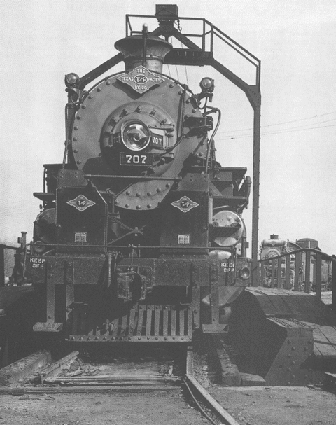 4-6-2 707 - Marshall TX<BR>late 1940s