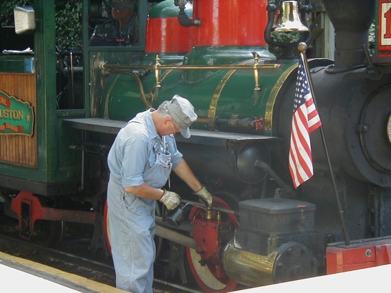 Dave Mock, Jr. - hoggin' at Six Flags Over Texas