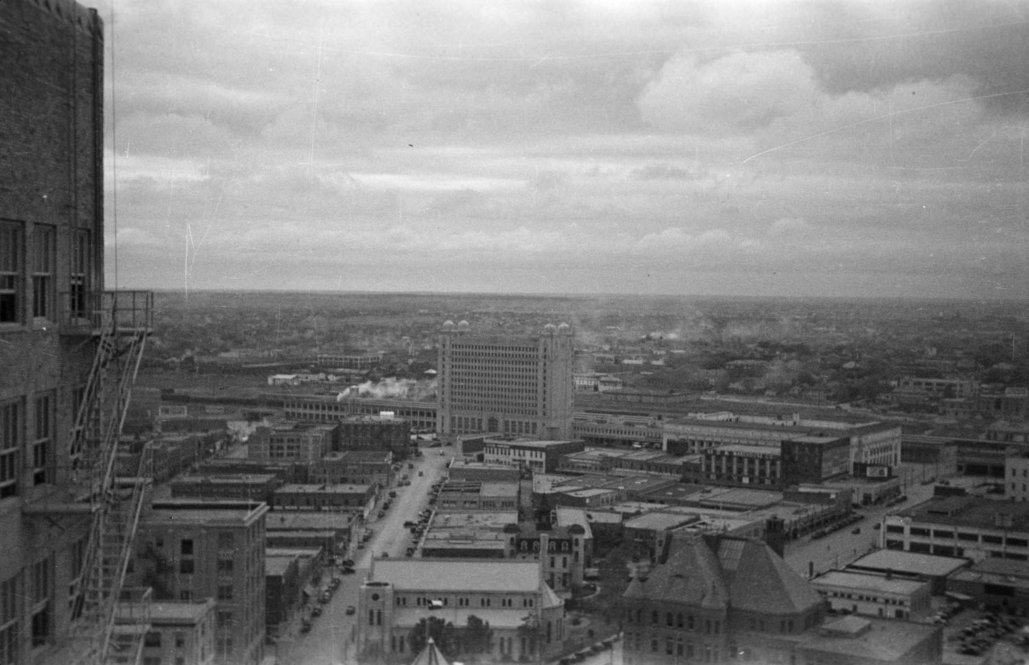 Throckmorton St. and Jennings Ave.