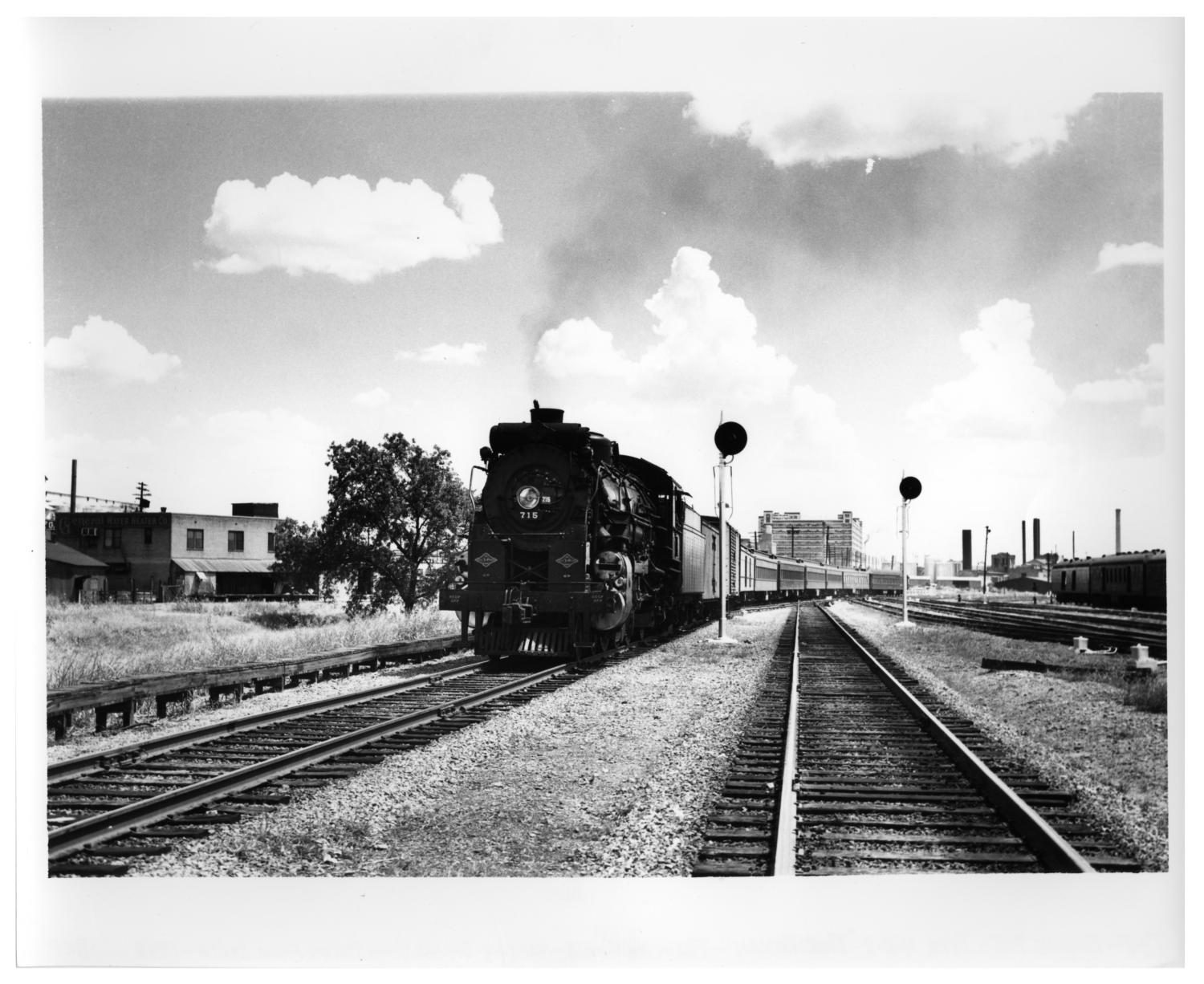 "The Texan" entering Dallas