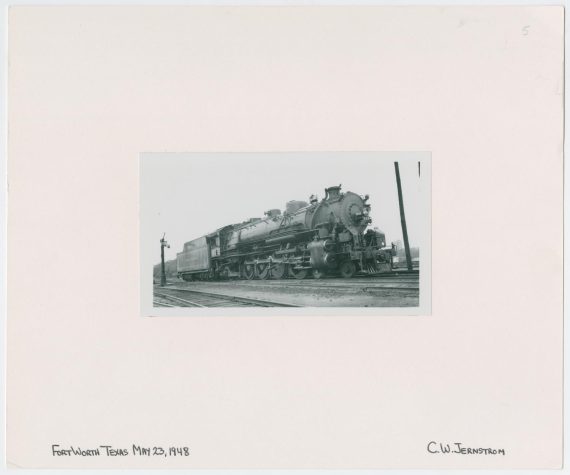 Train Engine #905 and Car