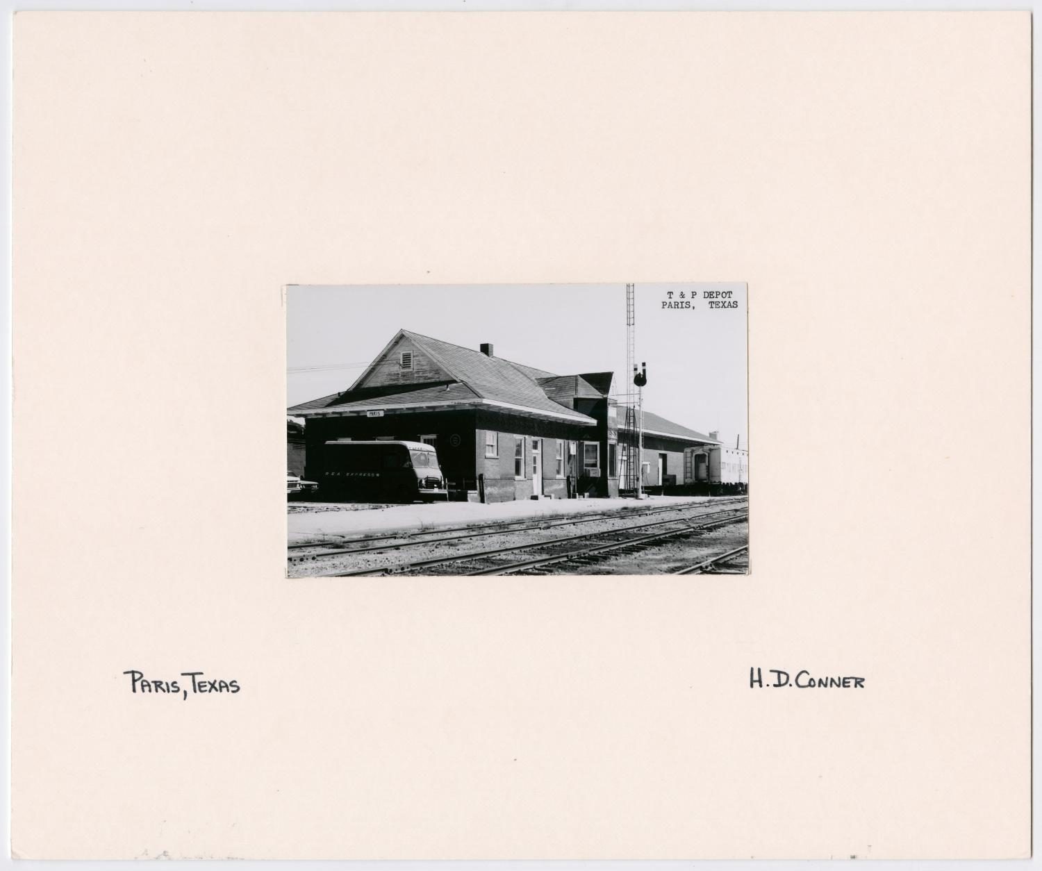 Train Station in Paris, Texas