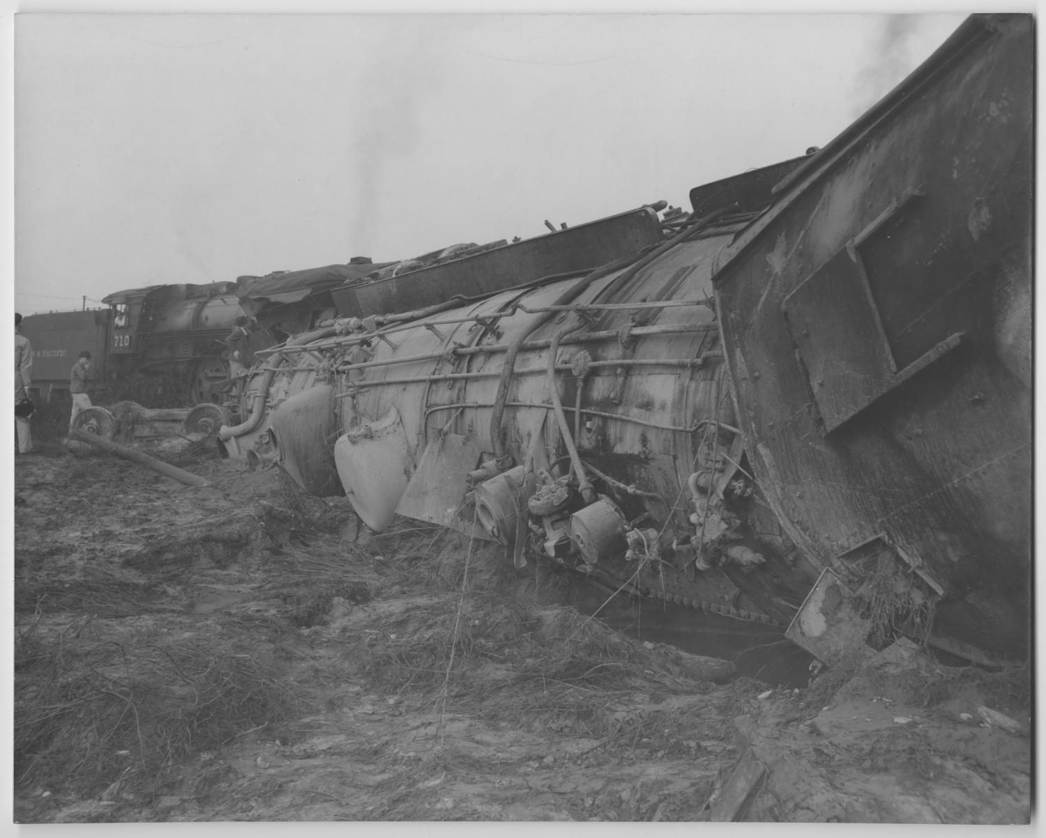 Train #710 with Wreck
